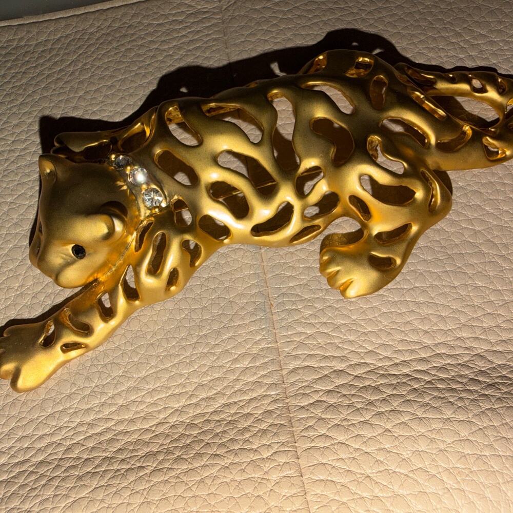 Vintage Leopard,Cheetah,Cat Brooch,Gold-tone Art Pin Open Work Gem Collar&Eyes